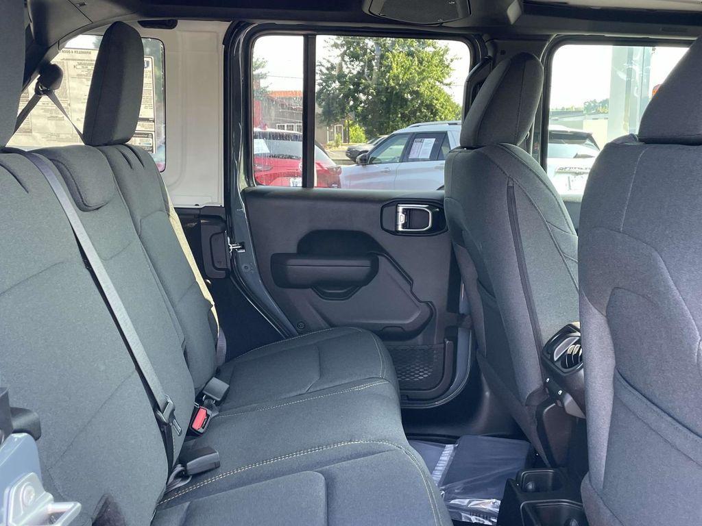 new 2025 Jeep Wrangler car, priced at $49,285