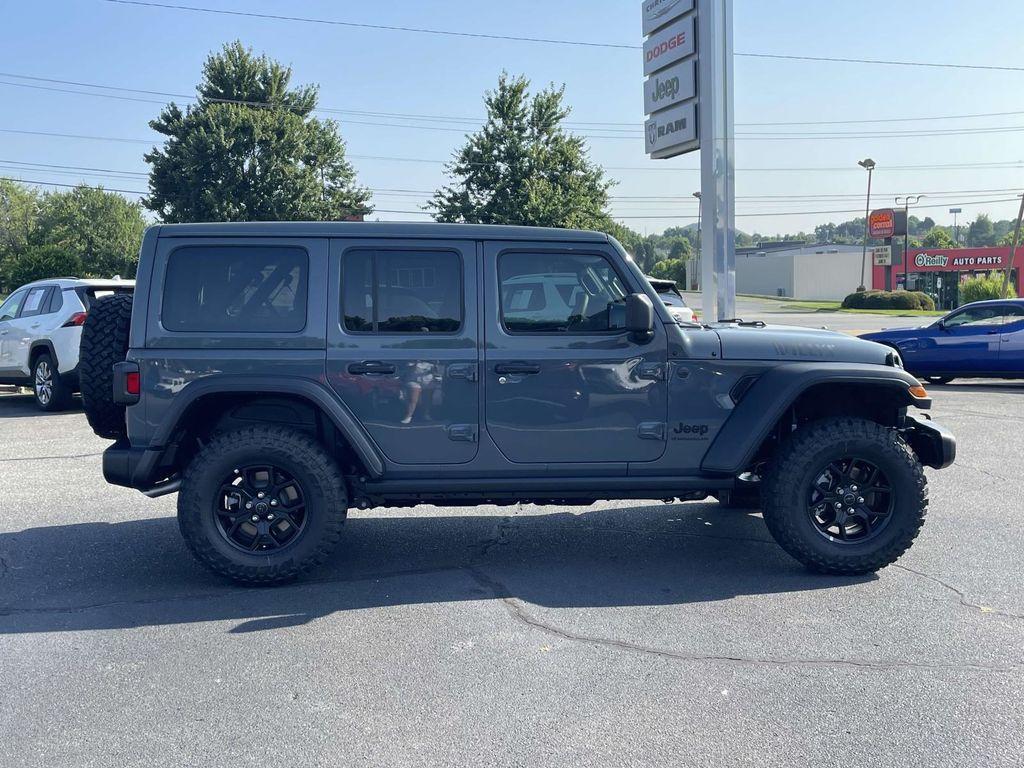new 2025 Jeep Wrangler car, priced at $49,285