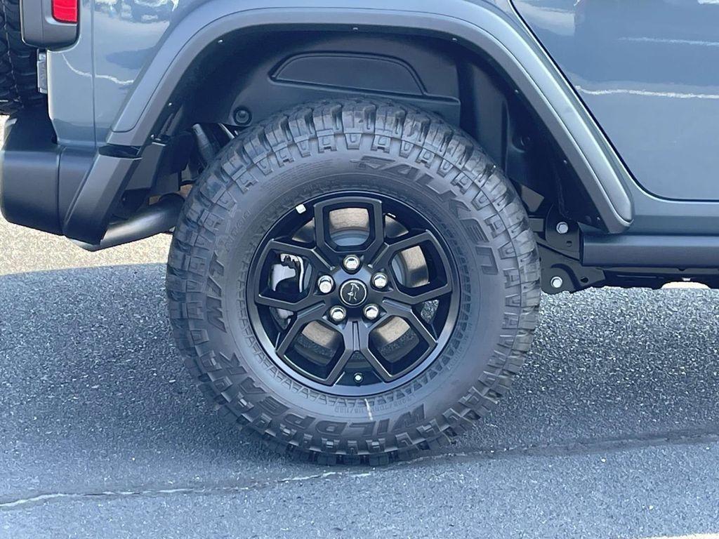 new 2025 Jeep Wrangler car, priced at $49,285