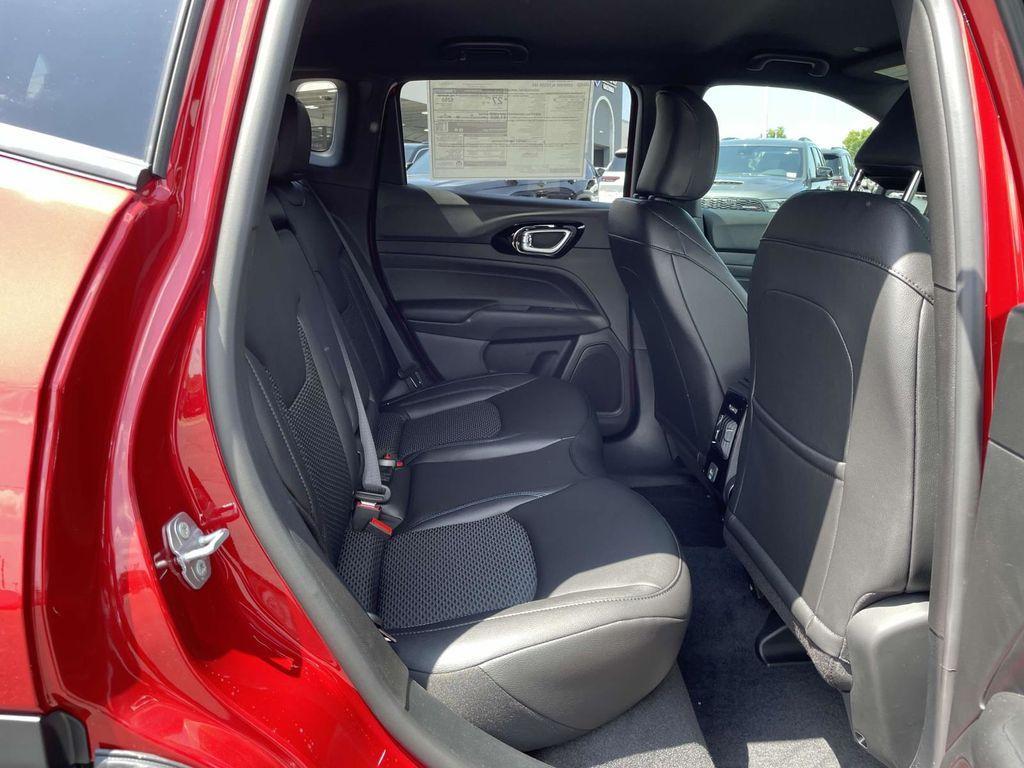 new 2025 Jeep Compass car, priced at $28,755