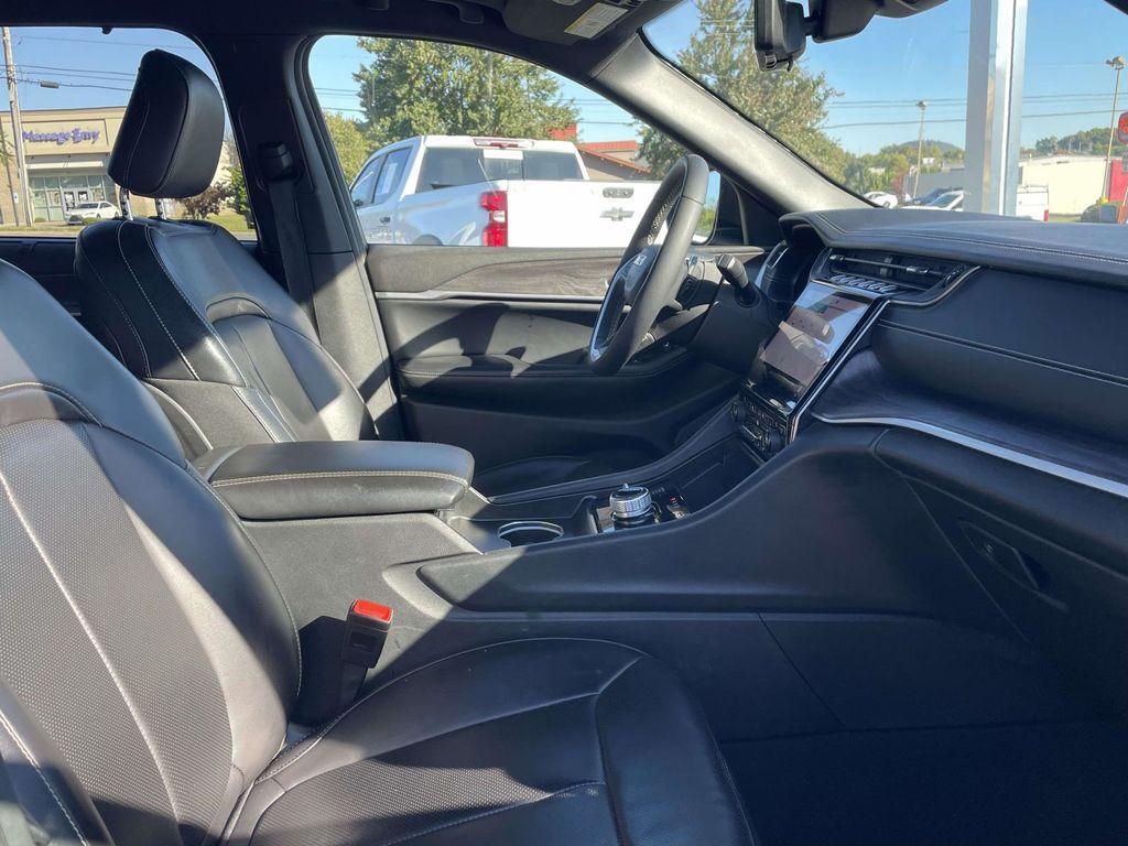 used 2024 Jeep Grand Cherokee L car, priced at $30,500