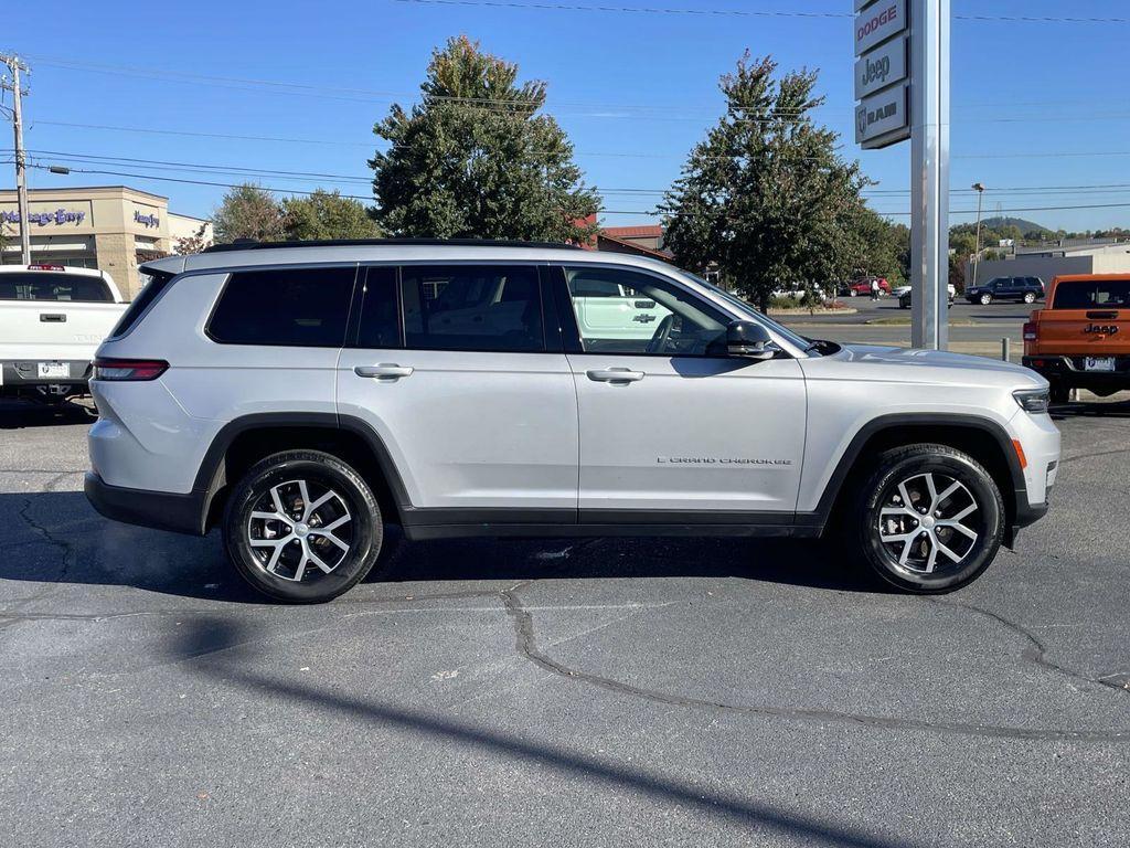 used 2024 Jeep Grand Cherokee L car, priced at $30,500