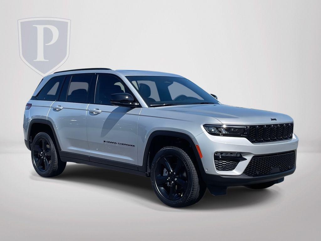 new 2025 Jeep Grand Cherokee car, priced at $48,405