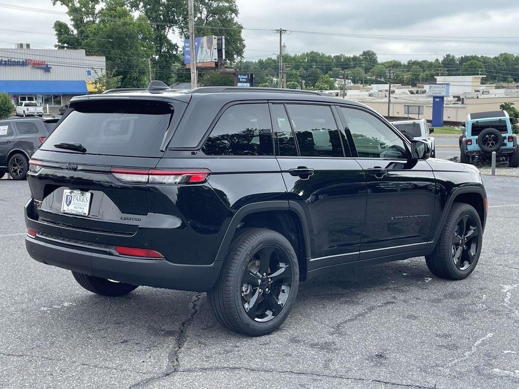 new 2025 Jeep Grand Cherokee car, priced at $41,090