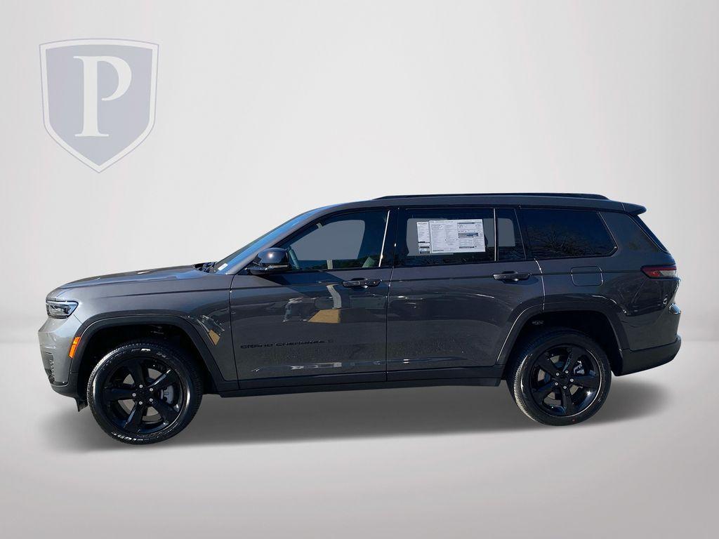 new 2025 Jeep Grand Cherokee L car, priced at $43,925