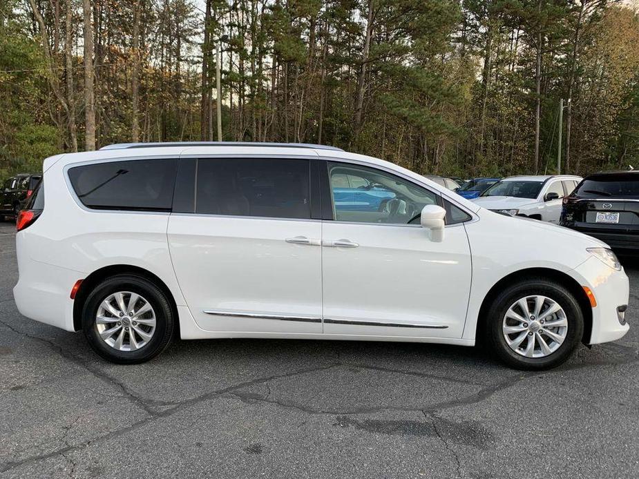 used 2018 Chrysler Pacifica car, priced at $15,953