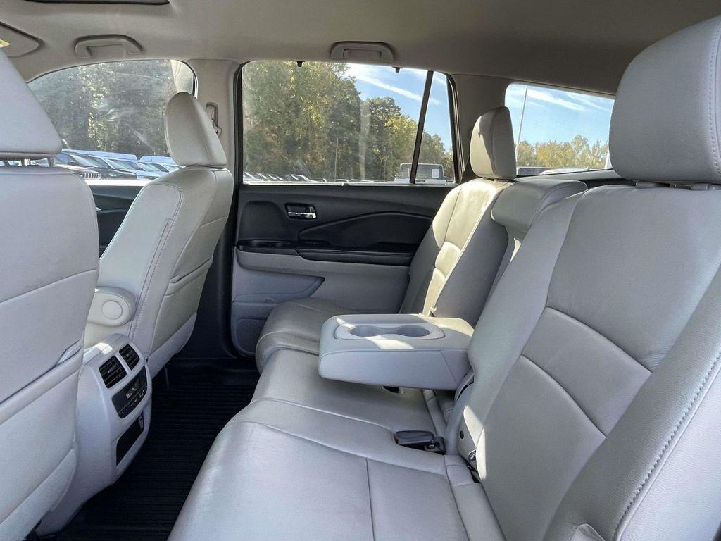 used 2021 Honda Pilot car, priced at $25,921