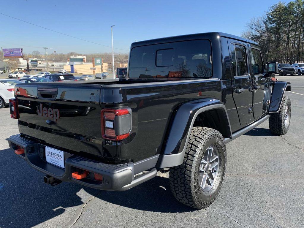 new 2025 Jeep Gladiator car, priced at $60,090