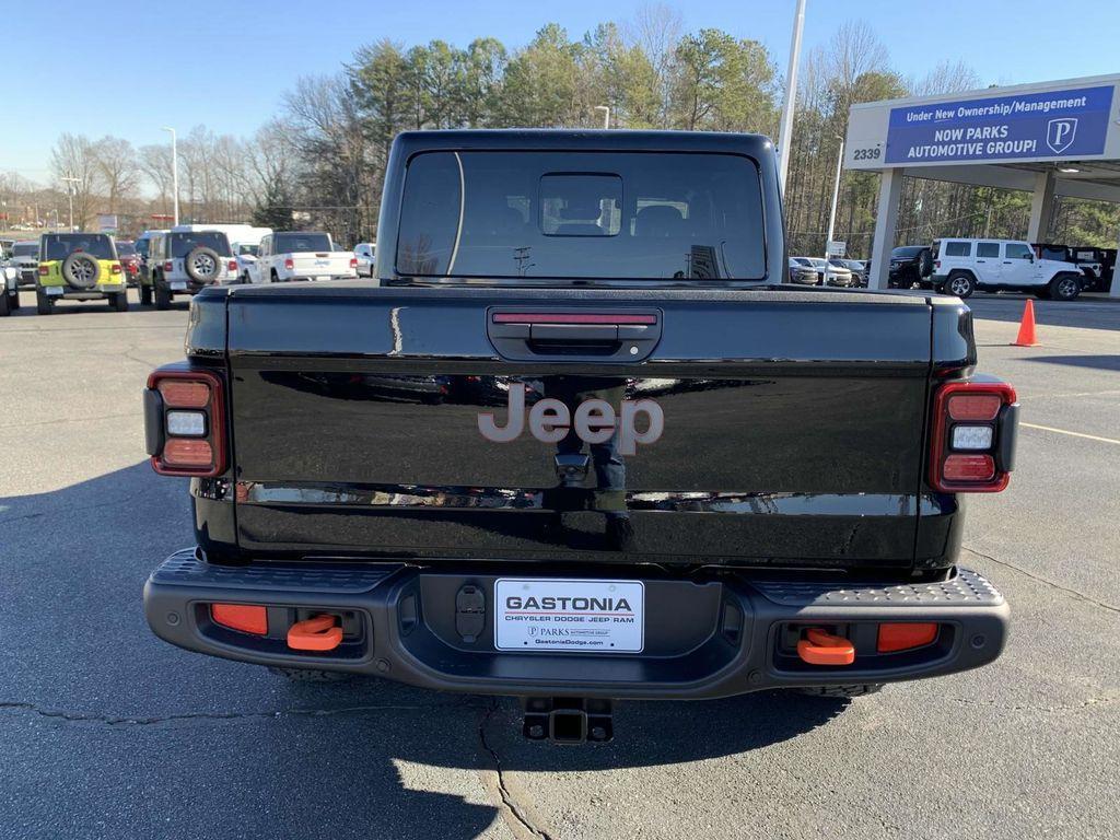 new 2025 Jeep Gladiator car, priced at $60,090