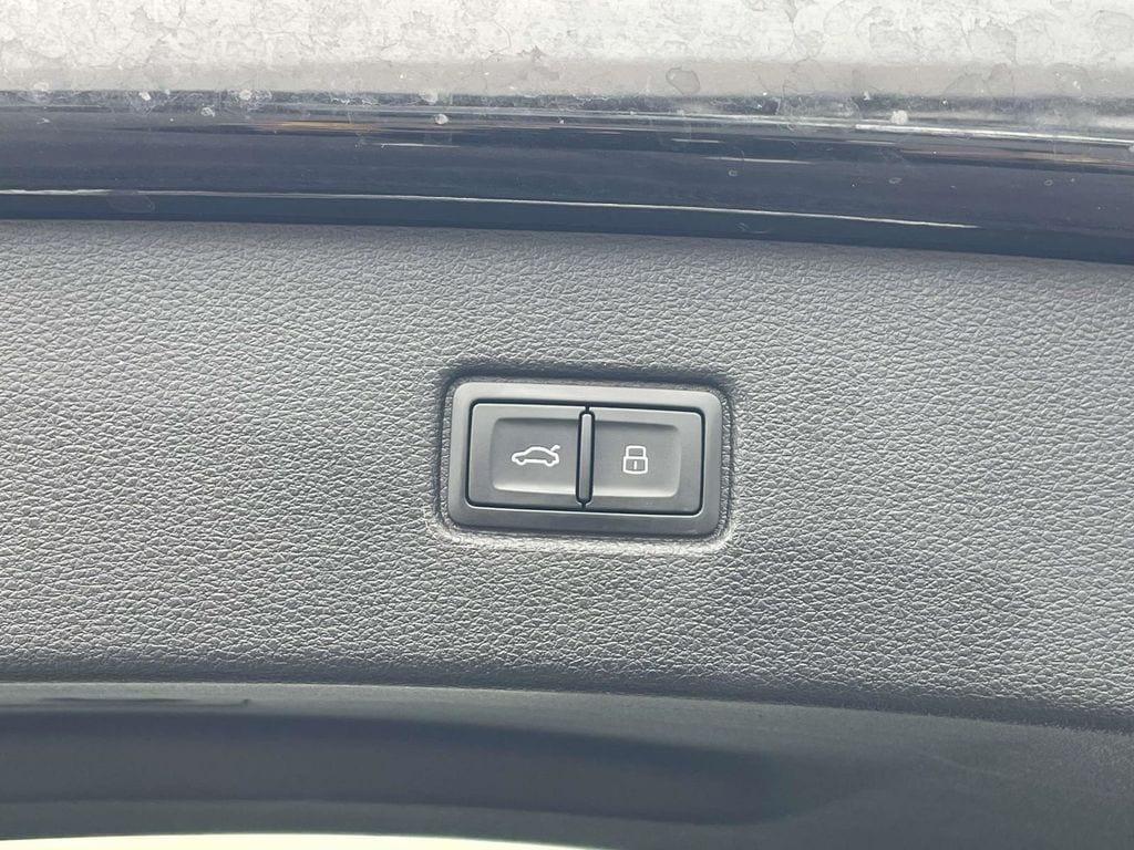 used 2024 Audi Q7 car, priced at $41,000