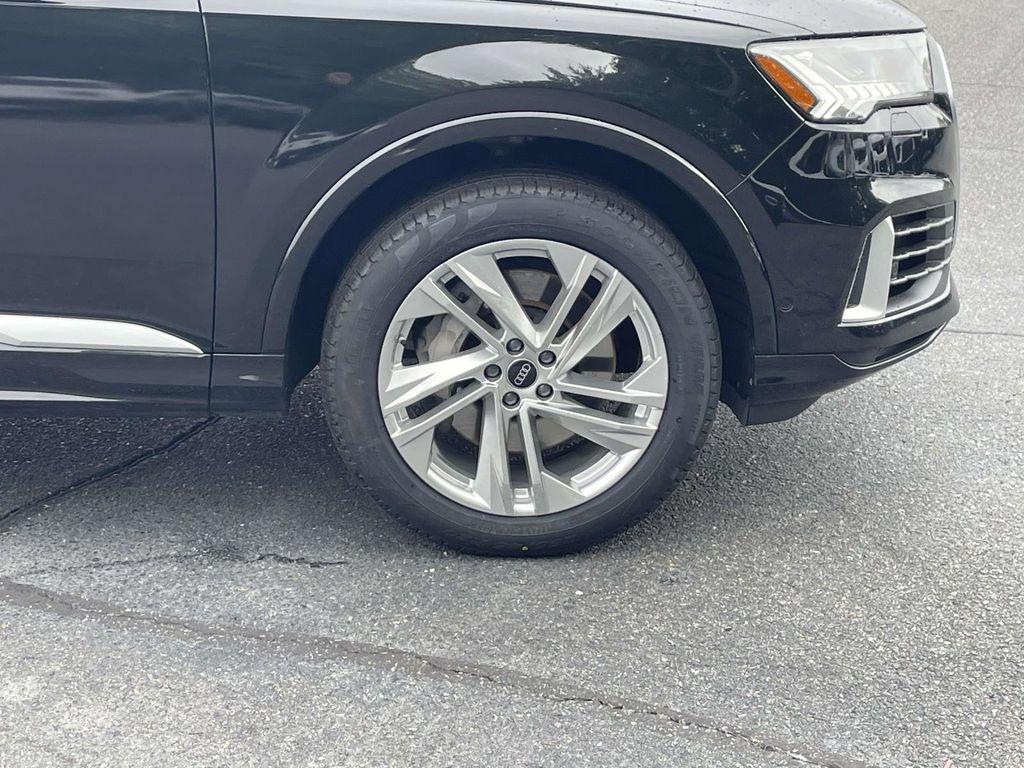 used 2024 Audi Q7 car, priced at $44,499