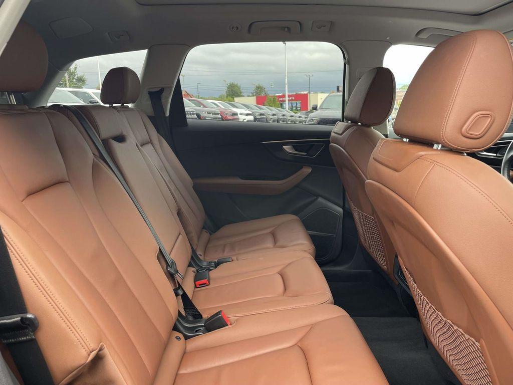 used 2024 Audi Q7 car, priced at $44,499