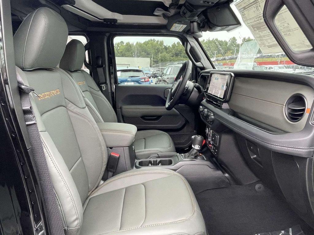 new 2025 Jeep Gladiator car, priced at $54,190