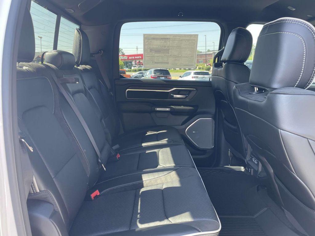 new 2025 Ram 1500 car