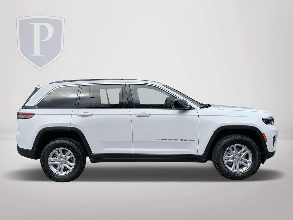 new 2025 Jeep Grand Cherokee car, priced at $34,125