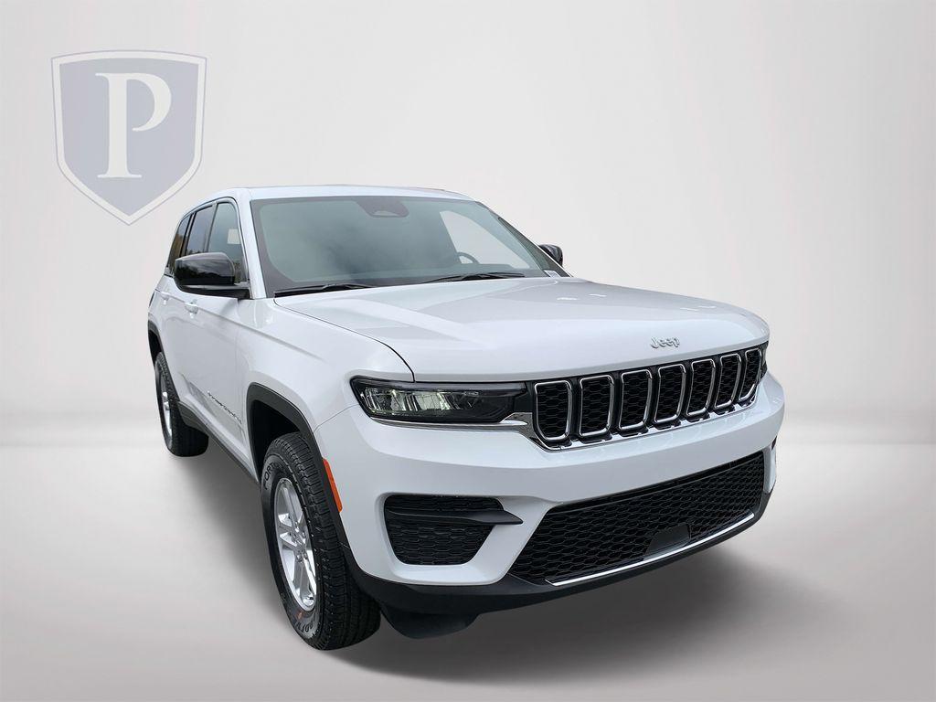 new 2025 Jeep Grand Cherokee car, priced at $34,125