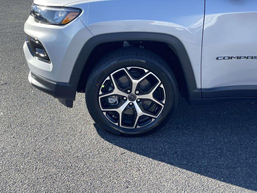 new 2026 Jeep Compass car, priced at $32,350