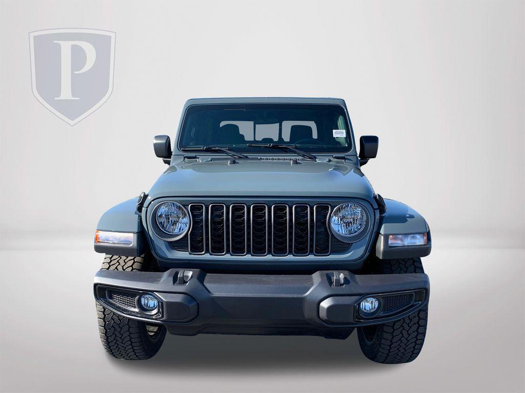 new 2025 Jeep Gladiator car, priced at $39,885