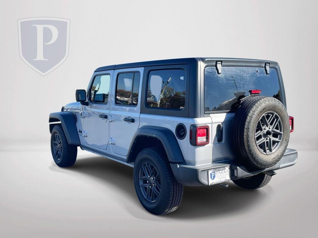 used 2024 Jeep Wrangler car, priced at $33,000