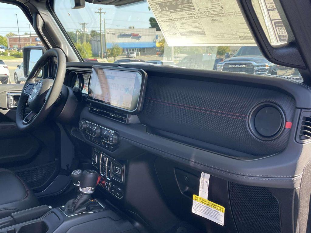 new 2025 Jeep Gladiator car, priced at $54,915