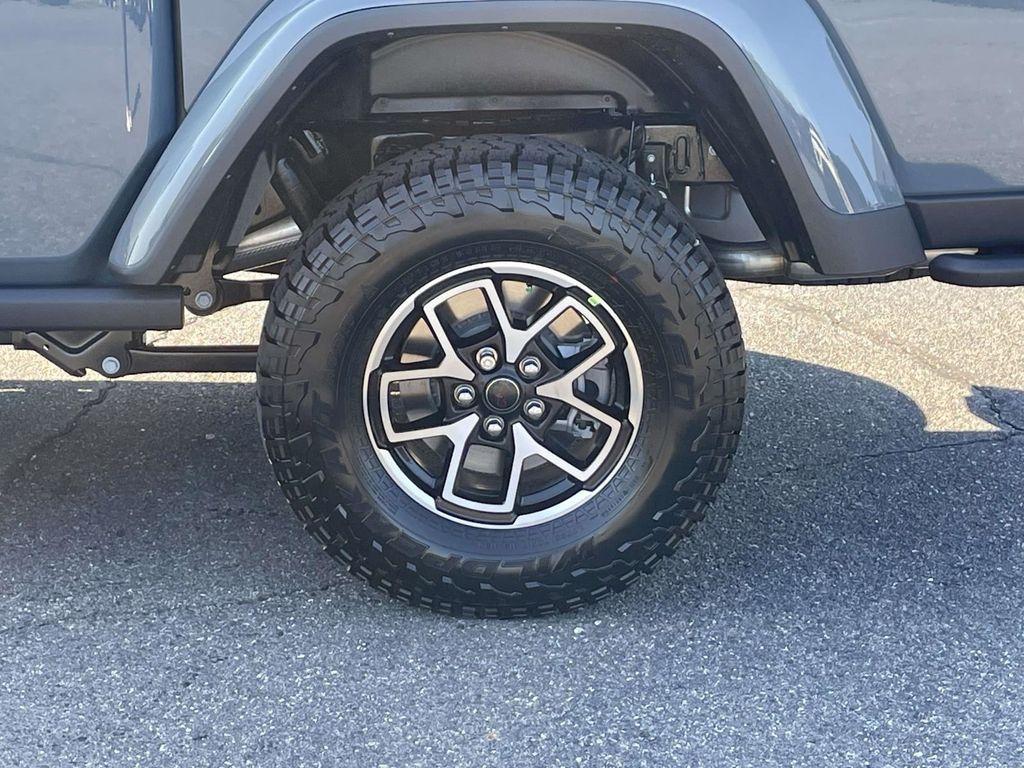 new 2025 Jeep Gladiator car, priced at $54,915
