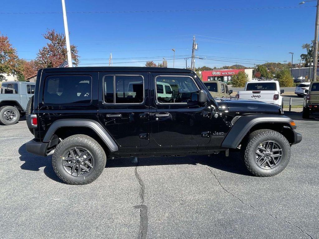 new 2026 Jeep Wrangler car, priced at $48,625