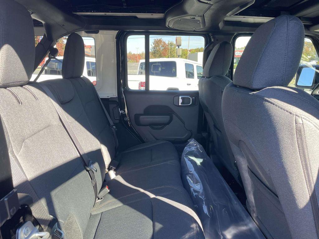 new 2026 Jeep Wrangler car, priced at $48,625