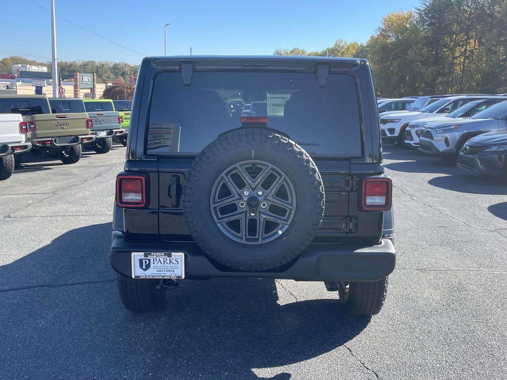 new 2026 Jeep Wrangler car, priced at $48,625