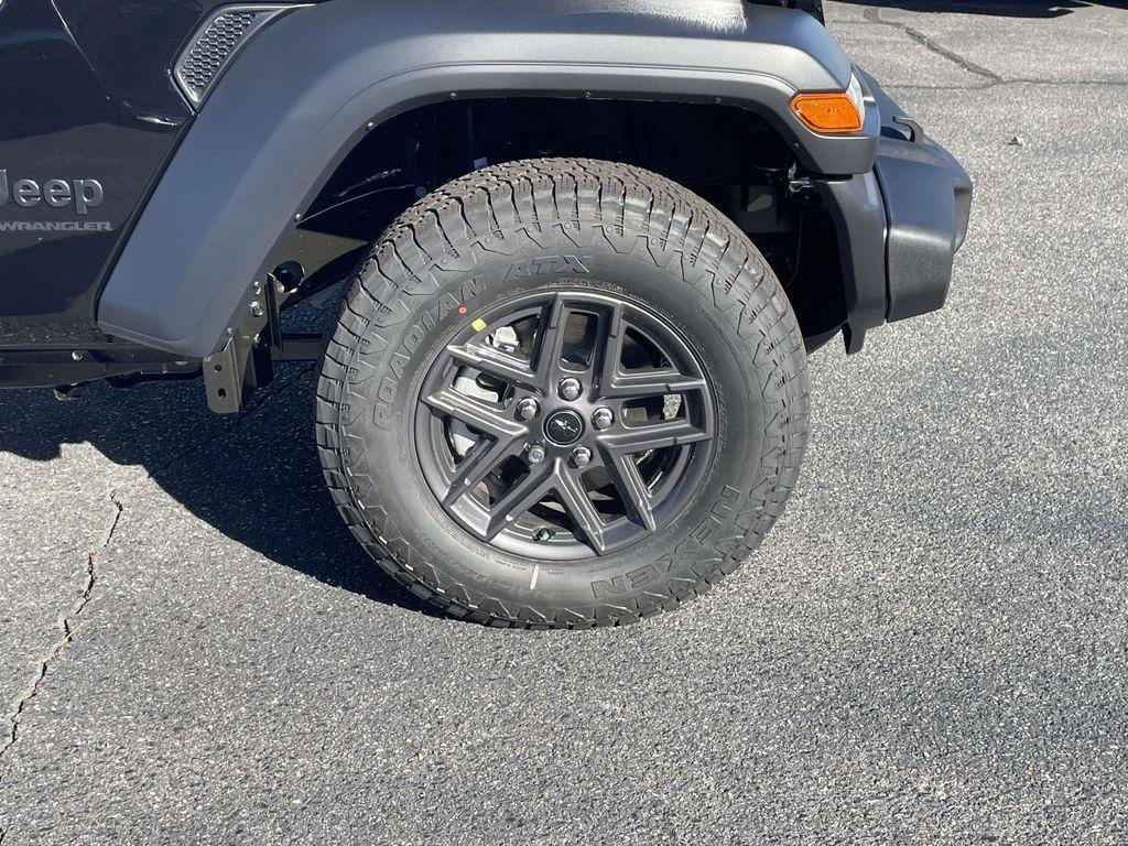 new 2026 Jeep Wrangler car, priced at $48,625
