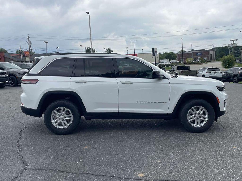 new 2025 Jeep Grand Cherokee car, priced at $32,030