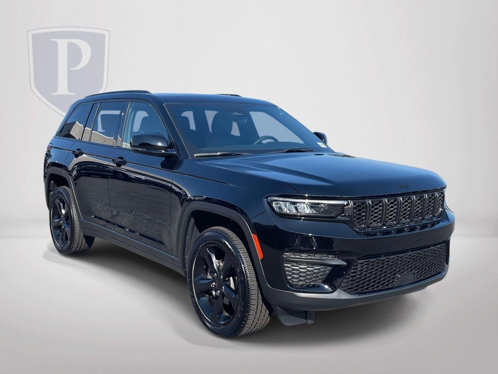 new 2025 Jeep Grand Cherokee car, priced at $41,125