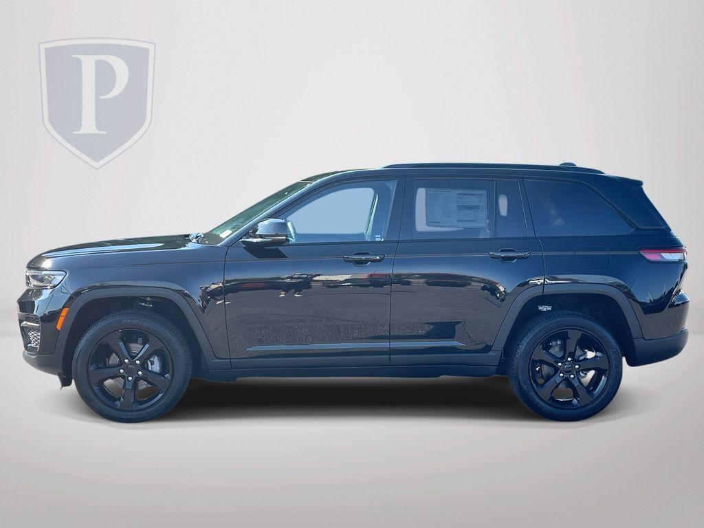 new 2025 Jeep Grand Cherokee car, priced at $41,125