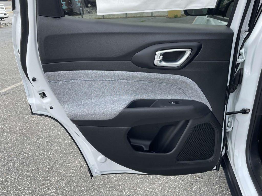 new 2025 Jeep Compass car, priced at $27,665