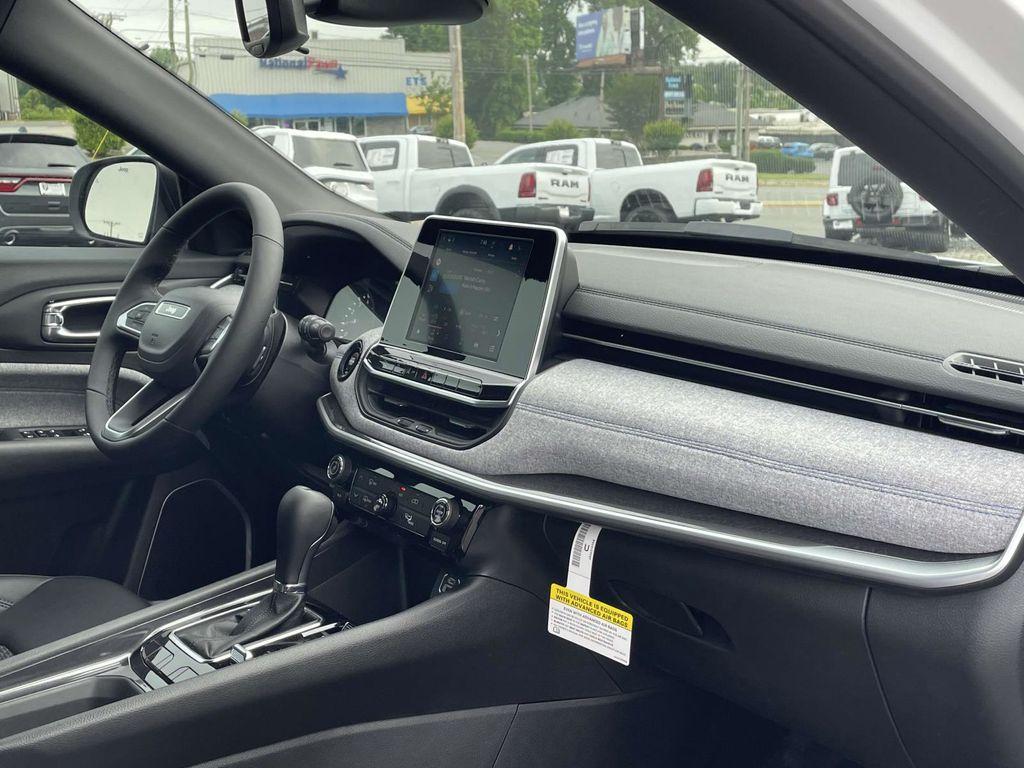 new 2025 Jeep Compass car, priced at $27,665