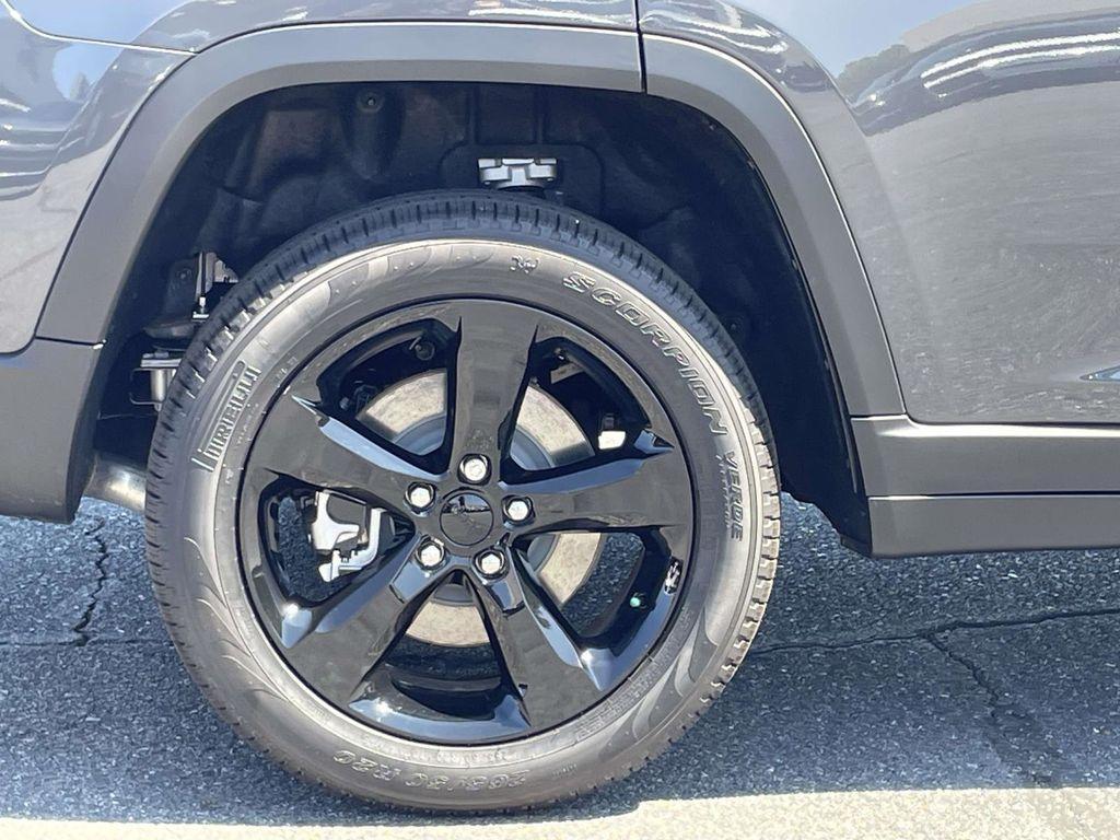 new 2025 Jeep Grand Cherokee L car
