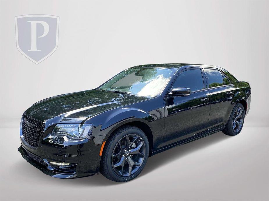 new 2023 Chrysler 300 car, priced at $39,995