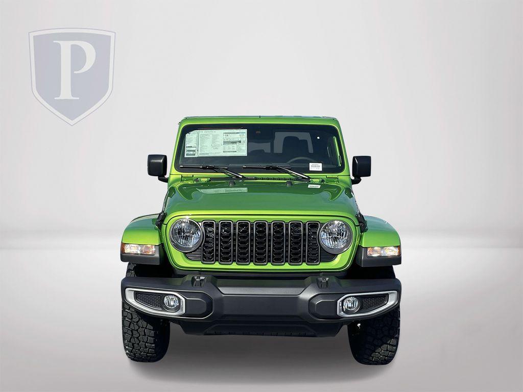 new 2025 Jeep Gladiator car, priced at $41,605