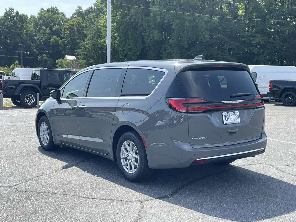 new 2025 Chrysler Pacifica car, priced at $42,247