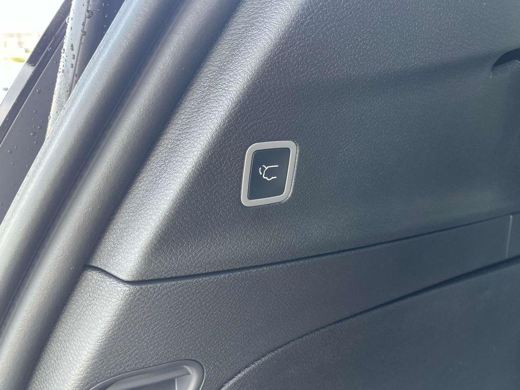 new 2025 Chrysler Pacifica car, priced at $42,247