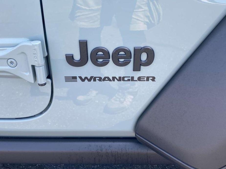 new 2024 Jeep Wrangler car, priced at $52,740