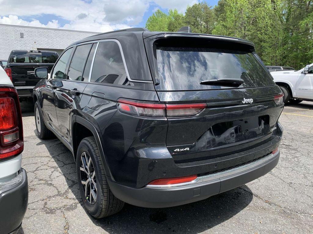 new 2025 Jeep Grand Cherokee car, priced at $41,245