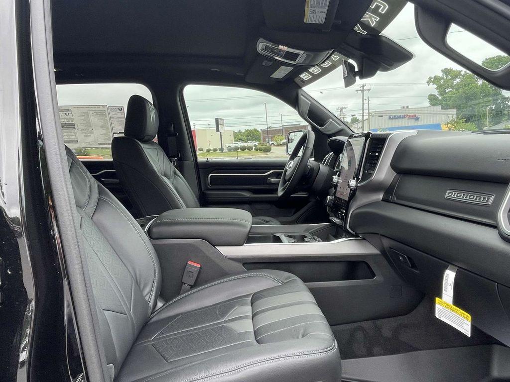 new 2025 Ram 1500 car