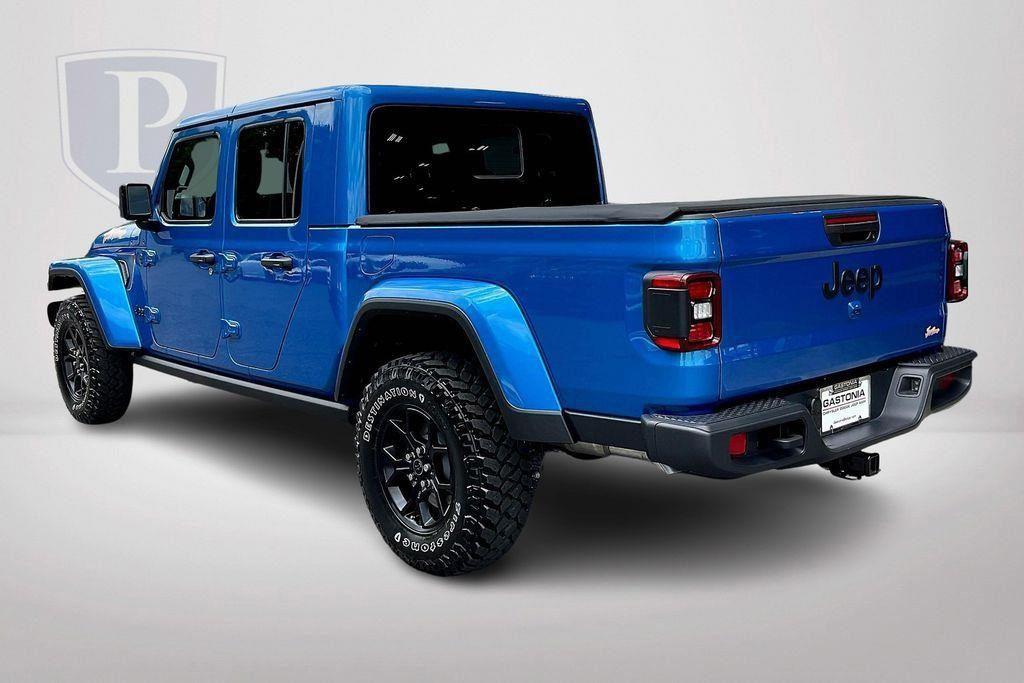 new 2024 Jeep Gladiator car, priced at $52,220