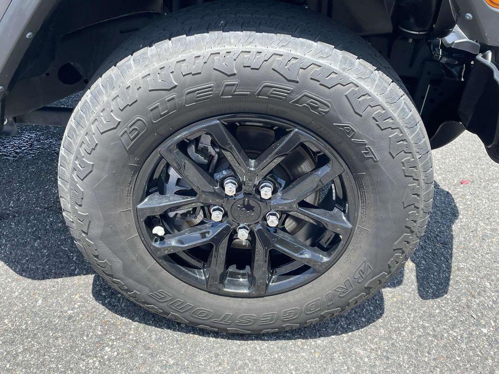 used 2022 Jeep Gladiator car, priced at $33,164