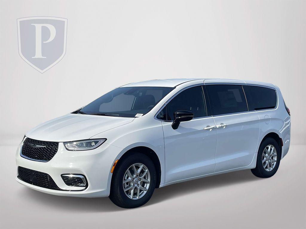 new 2025 Chrysler Pacifica car, priced at $41,752