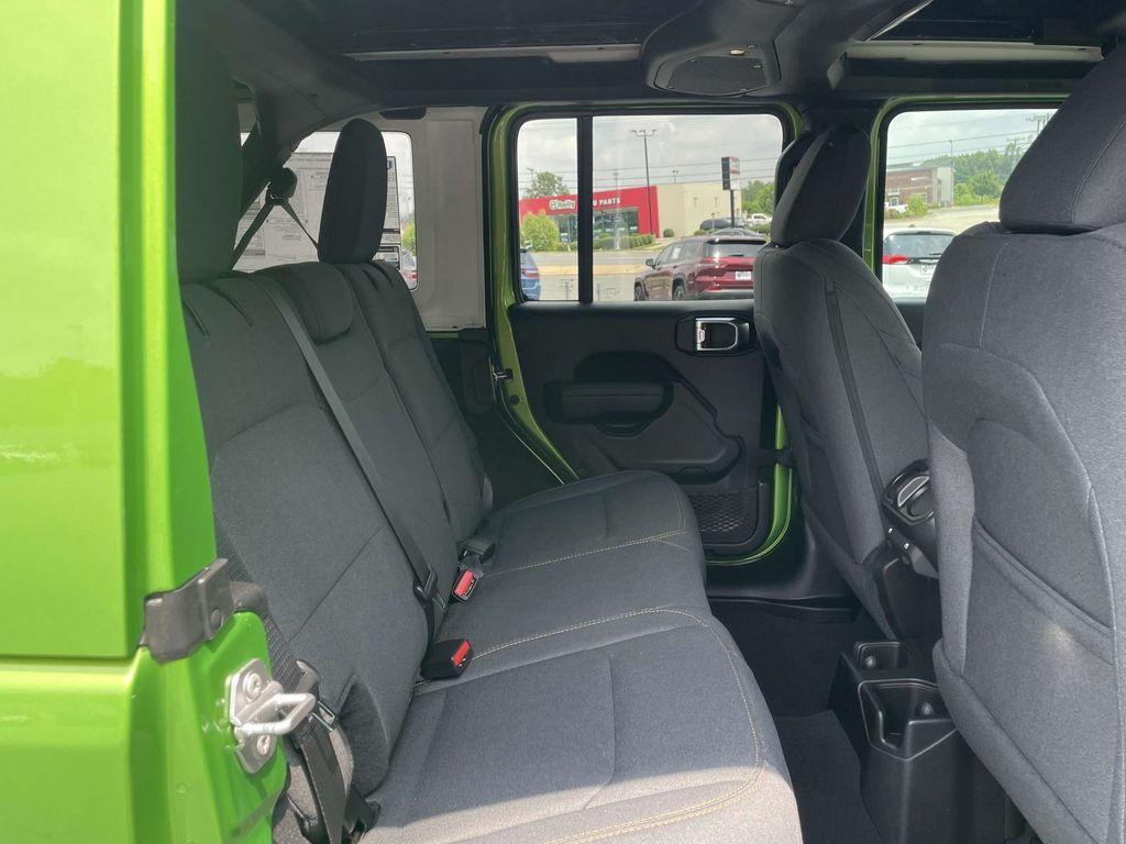 new 2025 Jeep Wrangler car, priced at $46,186