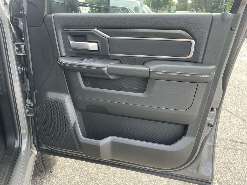 new 2025 Ram 2500 car, priced at $73,620