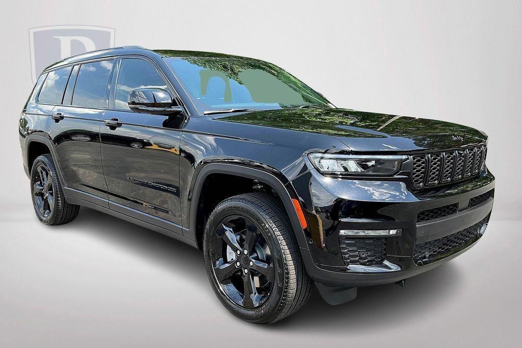 new 2024 Jeep Grand Cherokee L car, priced at $48,910