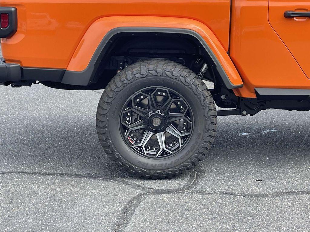 new 2025 Jeep Gladiator car, priced at $67,000