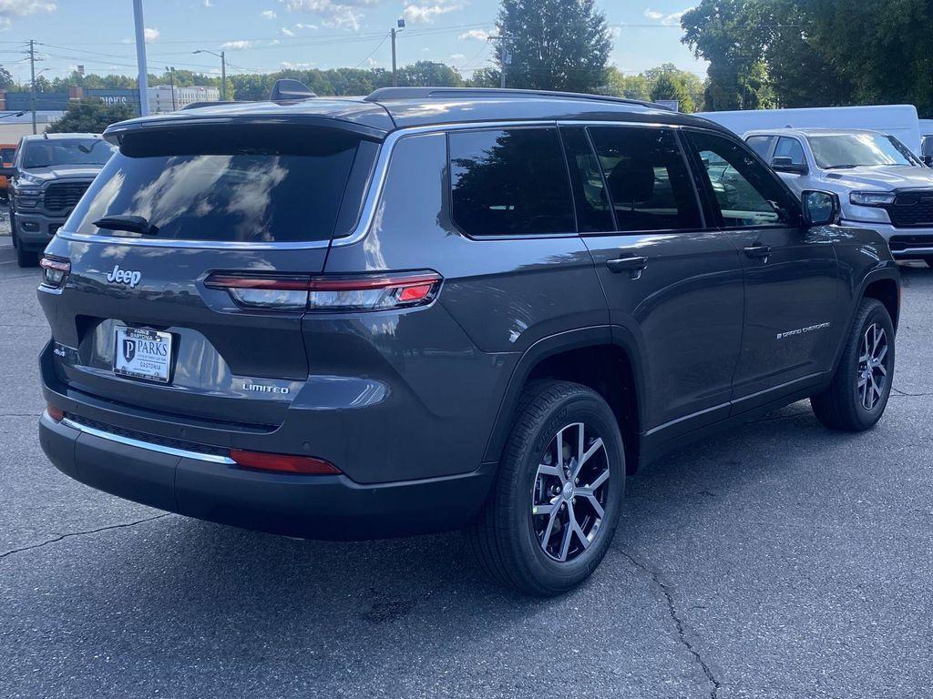 new 2025 Jeep Grand Cherokee L car, priced at $39,495